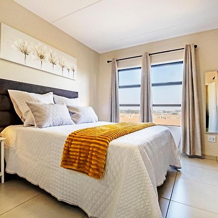 Airport Heights Apartment Boksburg Exterior photo